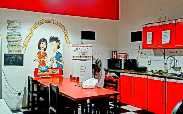 Hostal MVD Port
