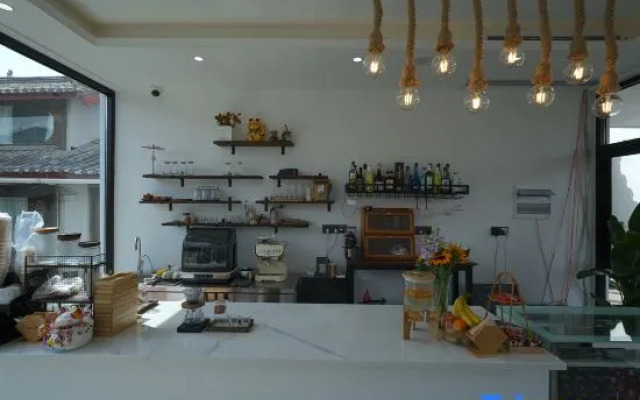Ruziniu Homestay (Shuhe Old Town)