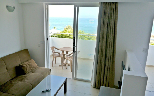 Theo Sunset Bay Hotel