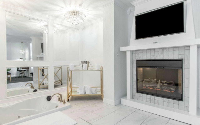 The Burgundy Hotel, Tapestry Collection by Hilton