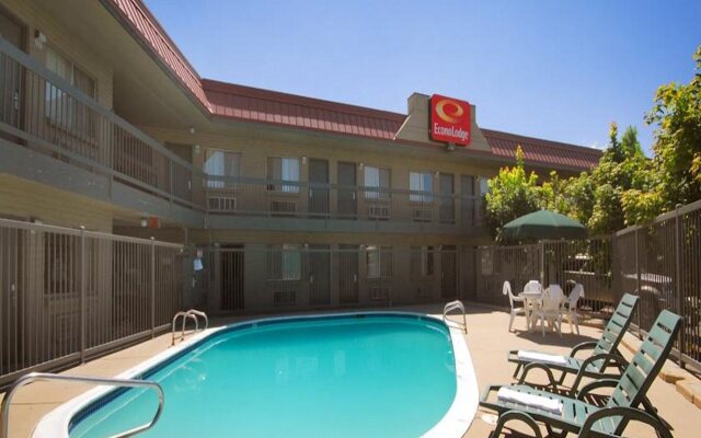 Econo Lodge Downtown
