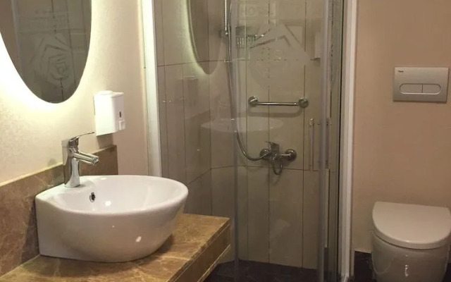 Artan Hotel