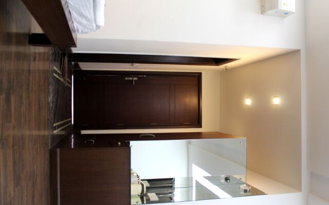 Hotel Haris MG Road Gurugram