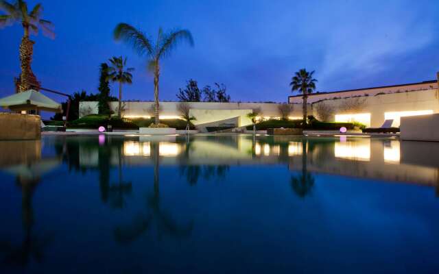 HS HOTSSON Hotel Leon