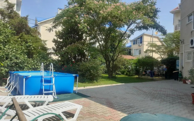 Guest House on Pionersky prospekt 36