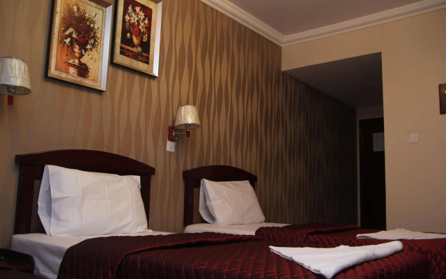 Sutchi Hotel