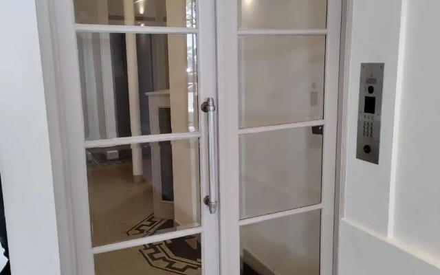 Zola Riverview Great 2 Bedroom in Paris