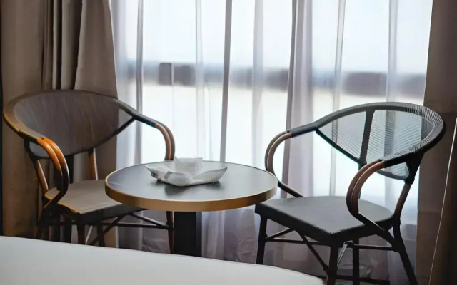 Monkeys Canopy Resort