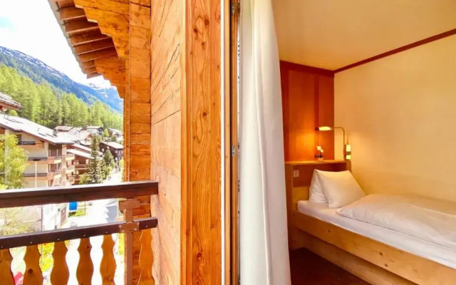 Julen Wendelin, Hotel Touring
