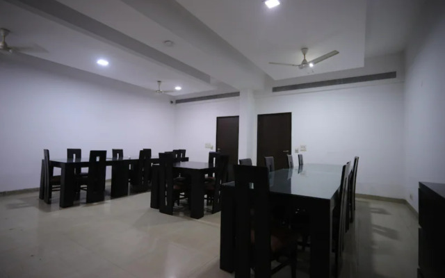 Hotel Delight Suites