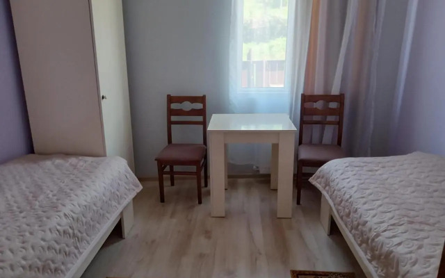 Nunu's Guesthouse