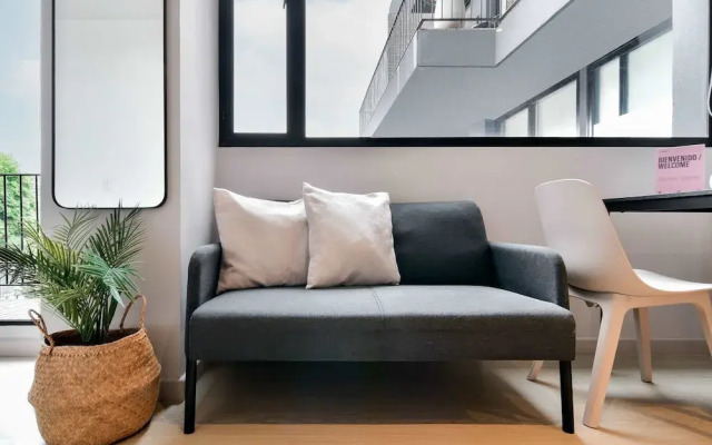 w Enchanting Loft w Balcony in El Nogal
