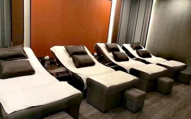 Nvshu Hotel