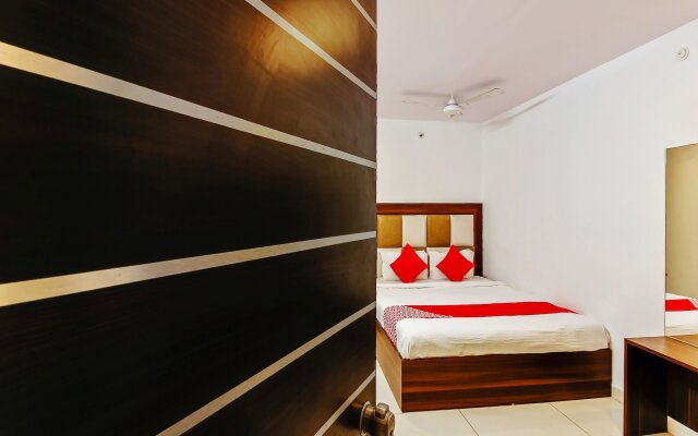 OYO 29131 Hotel MN Grand