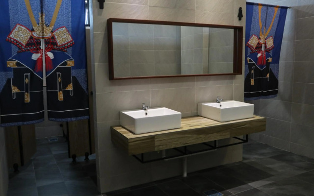 Zen66 @ Roxy Serviced Apartment