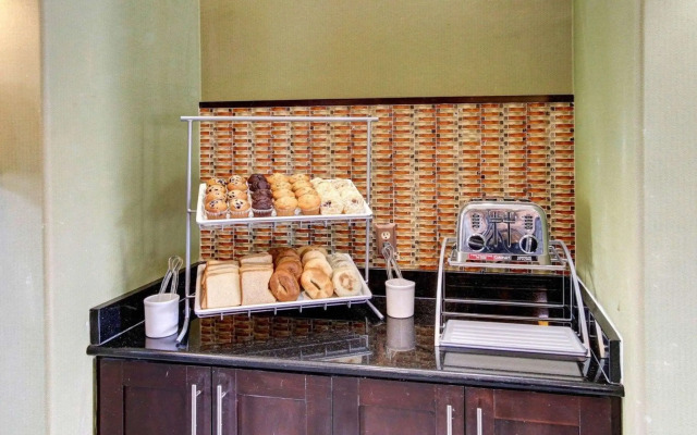 Comfort Suites Waxahachie - Dallas