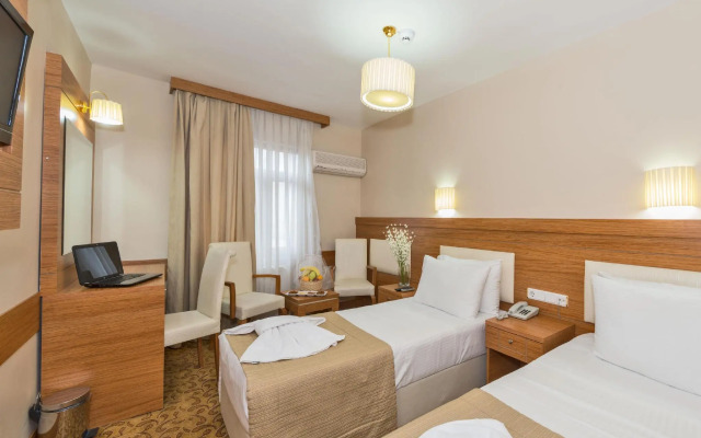 Selenay Hotel