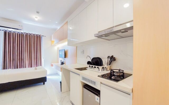 Relaxing Studio At Sky House Alam Sutera Apartment