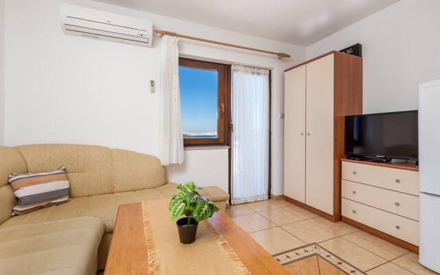 Nice Home in Jablanac With Wifi and 1 Bedrooms