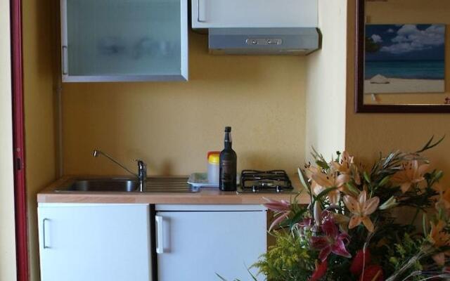 Cirucco Bay Hotel & Camping