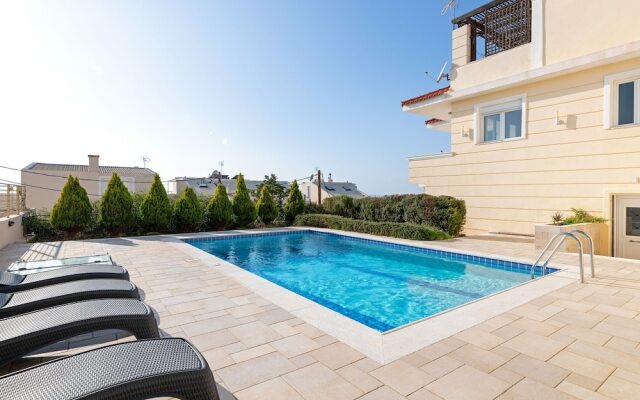 Spacious Villa in Saronida with Swimming Pool