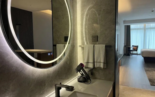 UrCove by HYATT Shenzhen Futian CBD