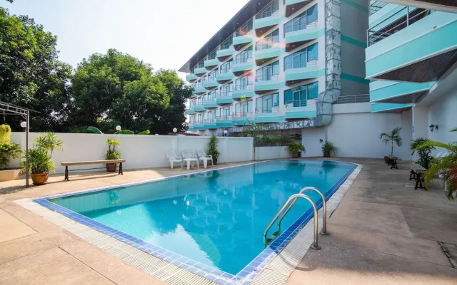 Ayutthaya River View Hotel
