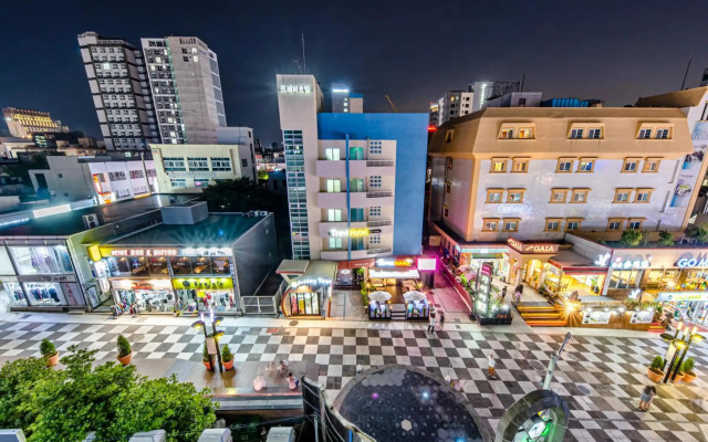 Trevi Hotel