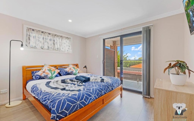 KOZYGURU Arncliffe 3 BED Begonia Cottage With FREE Parking – Guest Rooms – Sydney