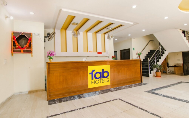 Fabhotel Kb Square