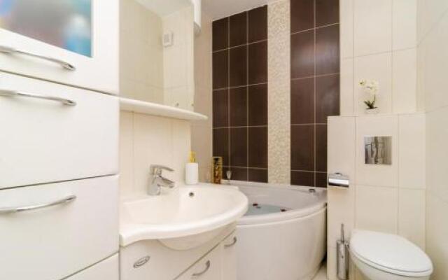 Magellan Deluxe Four