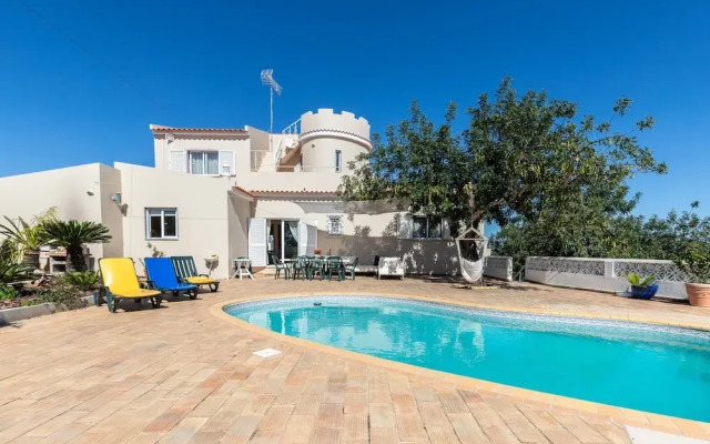 Looking to Landscape Sea View Private Pool Villa