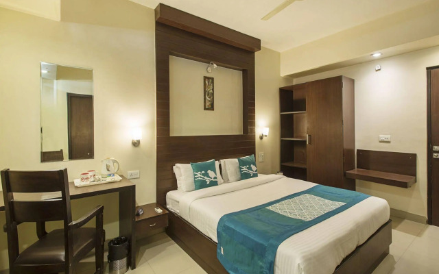 OYO 2048 Hotel Le Grand