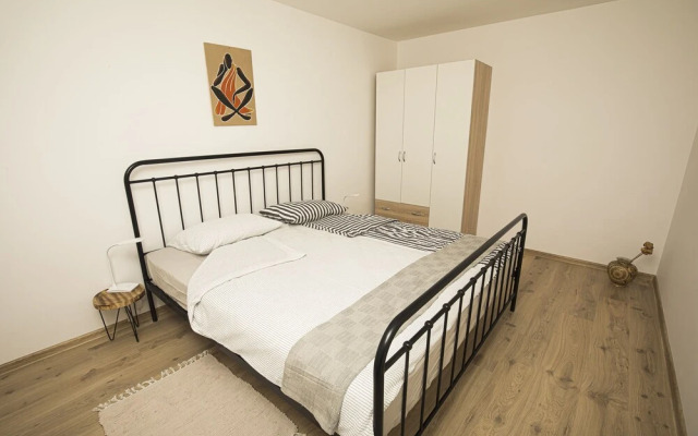 Sea View Apartment Mirjam