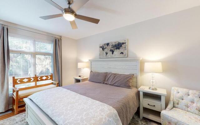 7611 Huntington Villas