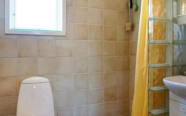 9 Person Holiday Home in Fiskebackskil