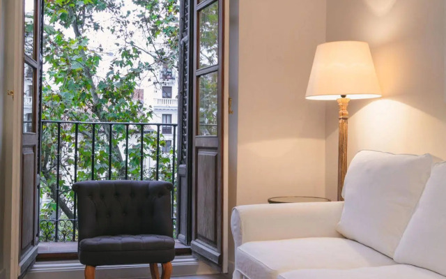 PYR Select Plaza Santa Ana