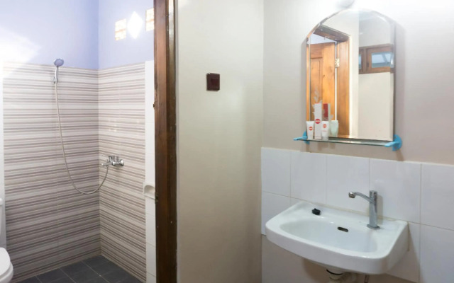 Super OYO 942 Srikandi Hotel