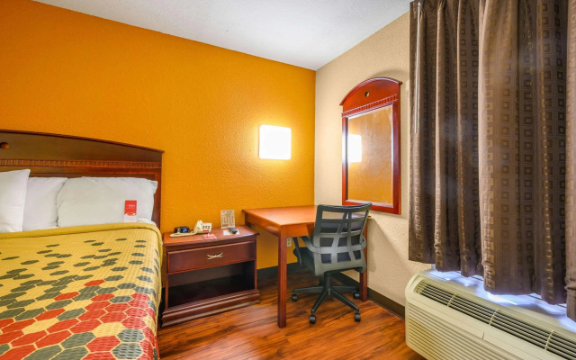 Econo Lodge Decatur South
