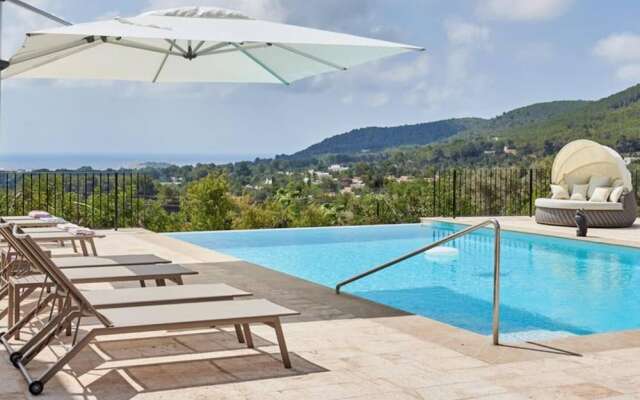 Villa Can Prats, Luxury Villa Surrounded by Nature