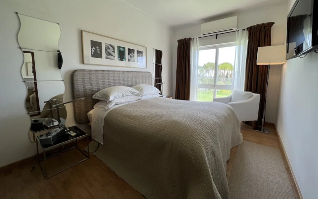 The Lake Villa Mountains & Sea view