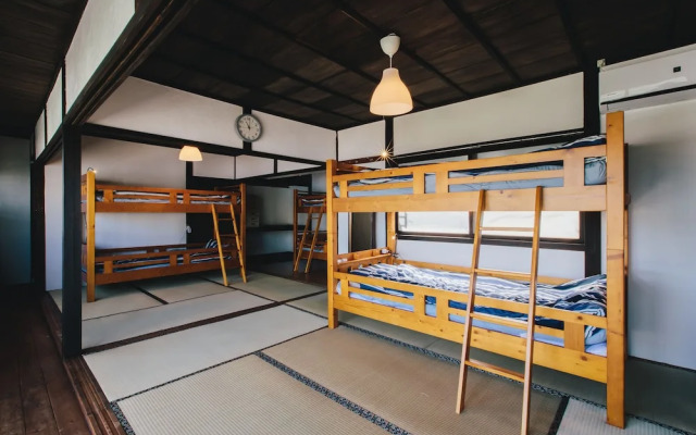 Hostel Dockhouse