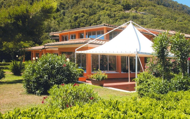 Ortano Mare Village in Rio Marina