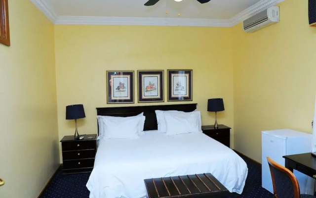 Kings Tide Boutique Hotel