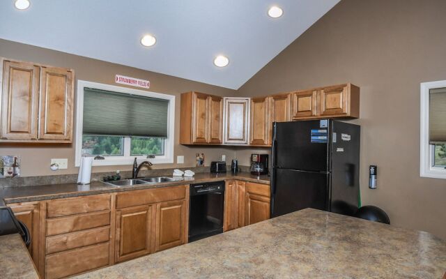 Strawberry Fields 3 Bedroom Townhome