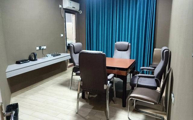 Cenxi Baili Express Hotel