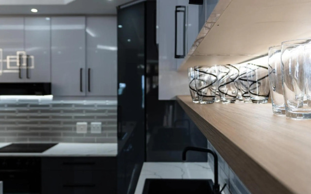 Luxurious 3 bedroom beach front apartment