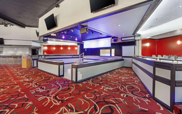 Best Western Plus Mirage Hotel & Resort