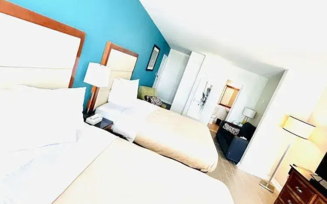 Summerwind Oceanfront Hotel