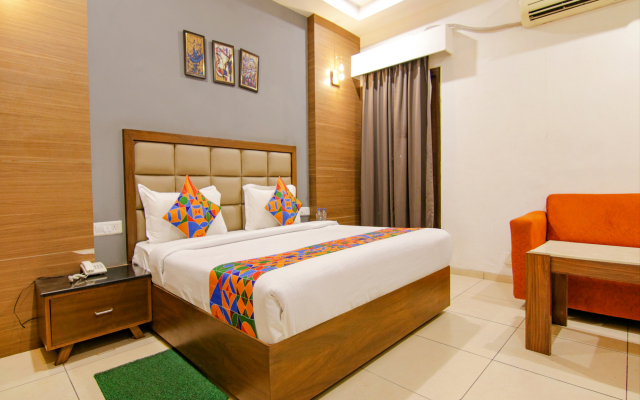 Fabhotel Citi Inn